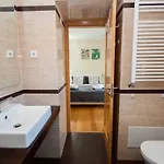 Binny's House Cascais - Renting Not The Whole House אלקבידצ'ה
