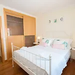 Quarto em Acomodações Particulares Binny's House Cascais - Renting Not The Whole House *