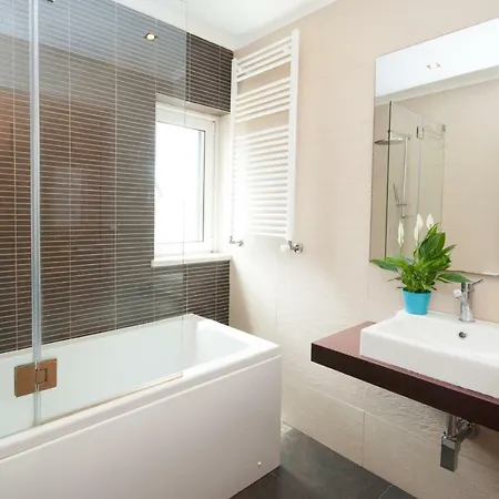 홈스테이 Binny's House Cascais - Renting Not The Whole House 아우카비데시