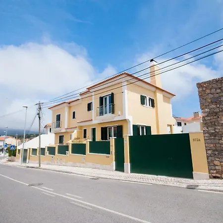 Binny's House Cascais - Renting Not The Whole House *